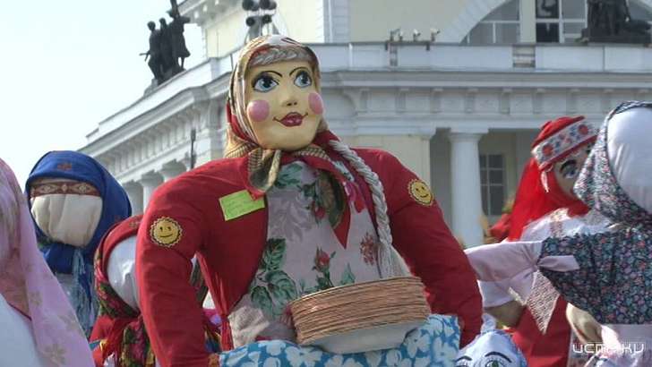 Прощай, зима! Приходи, весна! Орловчане широко отметили Масленицу