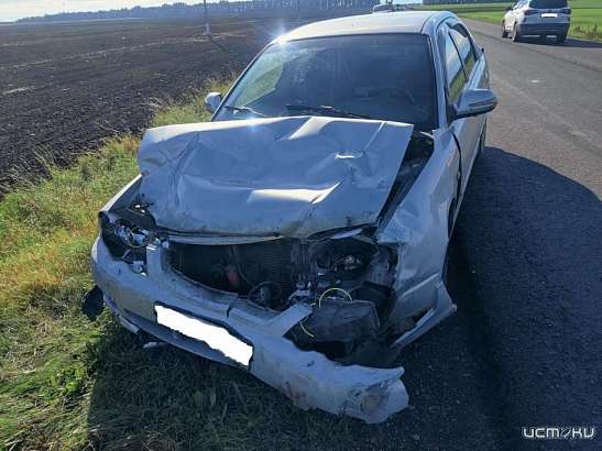 Под Орлом столкнулись иномарка и «Лада». Есть пострадавшие