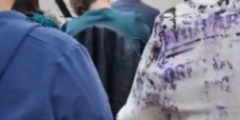 многодетная семья Вручение медалей  Позорище вместо праздника: Как в Орле "чествовали" многодетные семьи