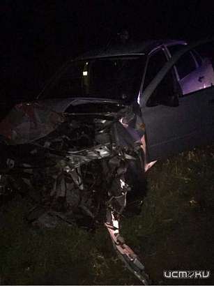 Выехал на встречку: на Орловщине лоб в лоб столкнулись «ВАЗ» и «Киа»