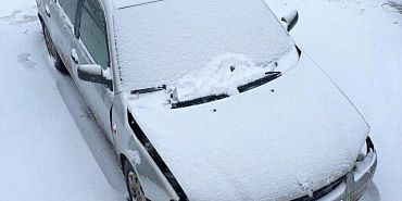 Управляющую компанию оштрафовали за снег, упавший на машину