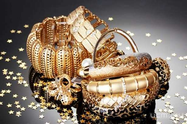 Орловский ювелир обманул беженку из Луганска, переплавив ее украшения