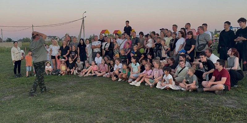 Новообразцово соседи праздник поселка силами жителей По-соседски. В поселке Новообразцово Орловского МО жители организовали себе праздник
