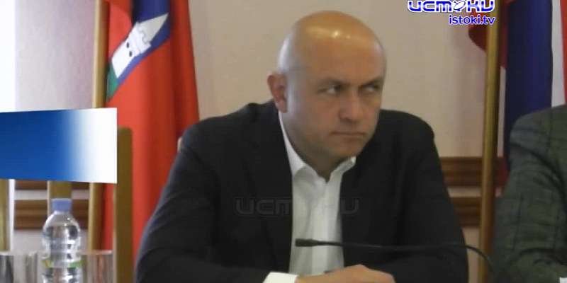 Колхозный мост после ремонта планируют открыть к концу 2023 года, Клычков может уйти в отставку из-за низкого рейтинга, а орловские полицейские взяли ...