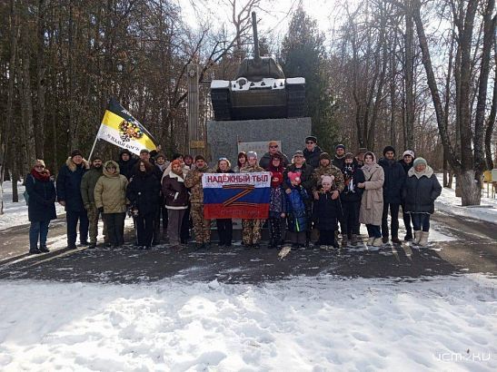 Орловские волонтеры, чтобы поддержать наших ребят на СВО, устроили автопробег