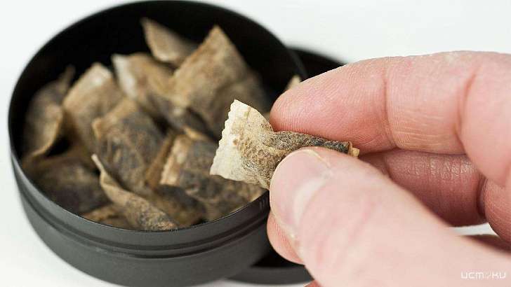 «Конфетки» с дозой в 30 сигарет: на Орловщине запустили горячую линию по снюсам