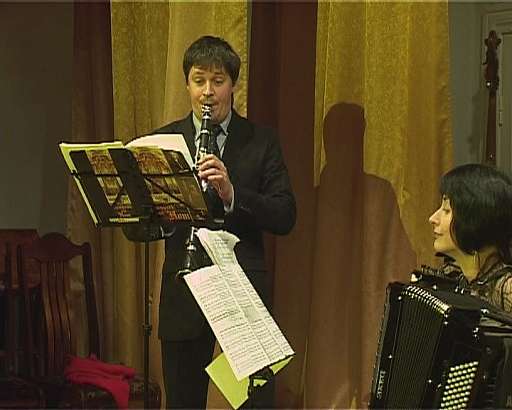 Гости из Москвы показали класс игры на аккардионе и кларнете