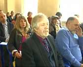 В выставочном зале "Союза Художников" полтора месяца не проходят выставки. Причина - крыша может рухнуть в любой момент