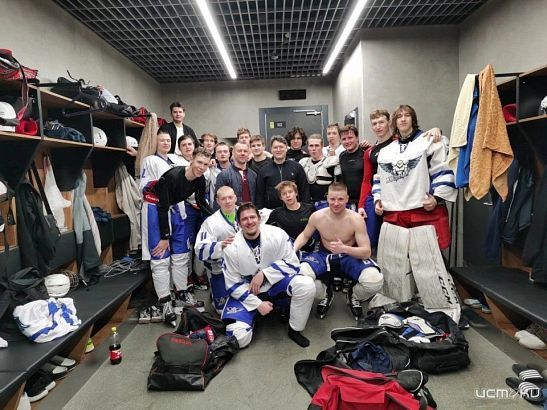 Хоккеисты Орловского госуниверситета стартовали в финале Первенства СХЛ