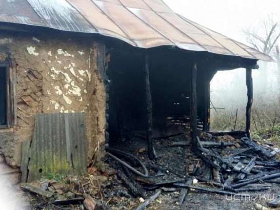 Под Орлом горел жилой дом 