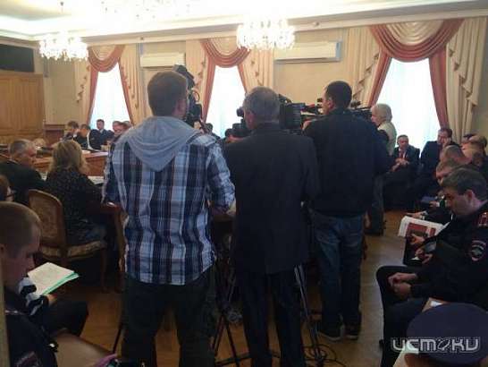 В областной администрации началось заседание по безопасности дорожного движения