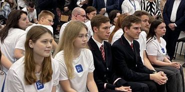 Почти 700 выпускников школ смогут воспользоваться целевым направлением Московской железной дороги для получения высшего и среднего профессионального образования Почти 700 выпускников школ смогут воспользоваться целевым направлением Московской железной дороги для получения высшего и среднего профессионального образования