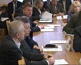 Снег, да снег кругом. Городские начальники раскритиковали уборку Орла