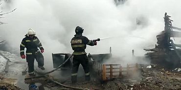 Сегодня утром МЧС локализовало пожар в деревне Леженки Орловского округа