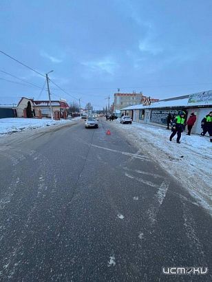 На Орловщине женщина попала под колеса авто, переходя дорогу в неположенном месте