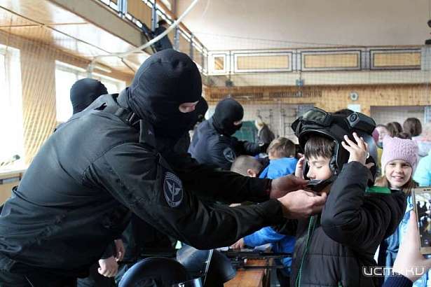 Орловских школьников посетили необычные гости