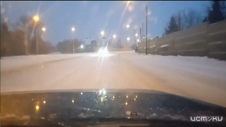 Глазами очевидцев: орловские водители пожаловались на неубранный снег