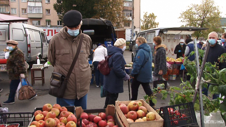 Места меньше, а людей больше: почему торговцев выселяют с двух ярмарок в Орле