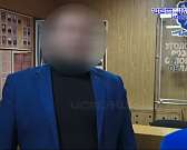 Кто-то из них звонит, кто-то пишет