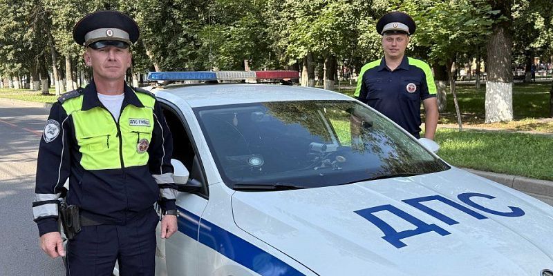 Когда каждая минута на счету: экипаж орловского ДПС оперативно доставил ребёнка в больницу