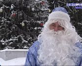 Более ста Дедов Морозов и Снегурочек заполнили центр Орла