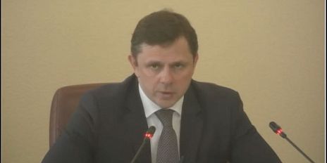 Медики - целевеки, объекты незавершенного строительства и дорожные работы. 