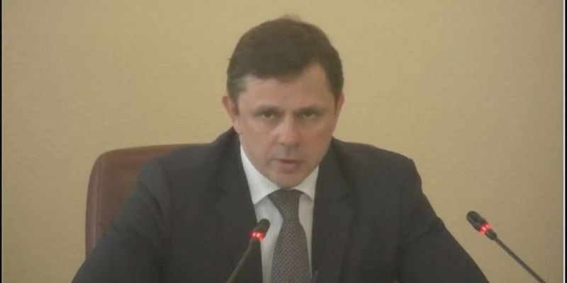 Медики - целевеки, объекты незавершенного строительства и дорожные работы. 