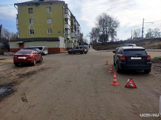 В Орле легковушка задним ходом сбила 82-летнего пешехода