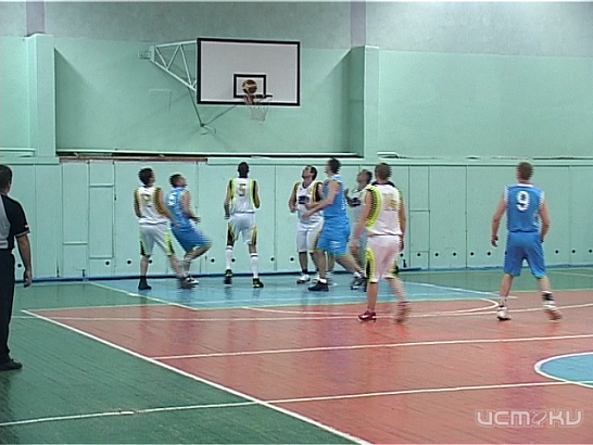 Баскетболисты начали путь к финалу сезона 