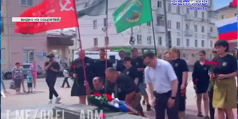 СК РФ продлил расследование уголовного дела в отношении Александра Коршунова до середины сентября, сотрудники МЧС отдали дань подвигу отважных огнебор...
