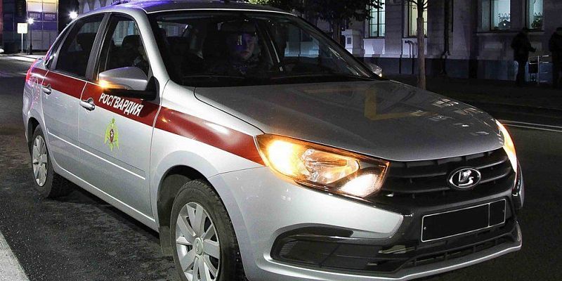 В Орле росгвардейцы задержали нетрезвого мужчину в суде 