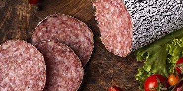 На рынке под Орлом торговали мясом и салом без документов