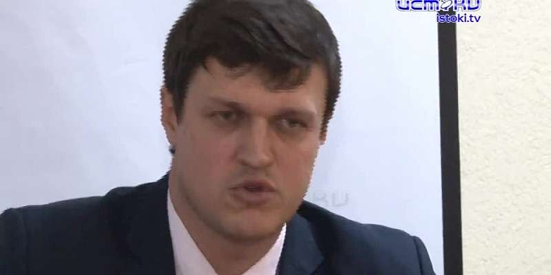 Перспективы есть? «Орлы» обсудили будущее футбольного клуба с чиновниками и болельщиками