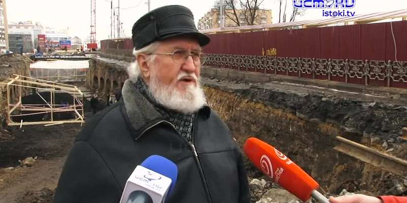 Крупные находки и сотни монет. Стало известно, что нашли археологи на месте раскопок у Красного моста