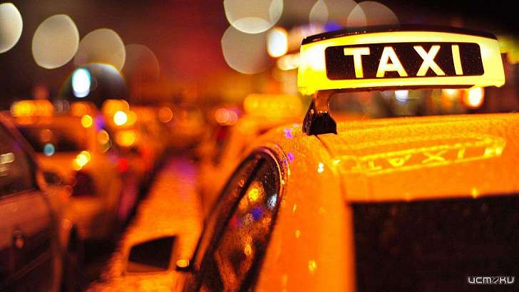 В новогодние праздники орловчане больше жаловались на работу таксистов