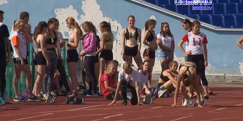 В Орле прошли последние в летнем сезоне соревнования по легкой атлетике