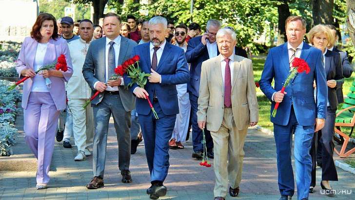 Внук Примакова пообещал поддержку студентам ОГУ