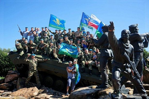 В Орле отметили День Воздушно-десантных войск