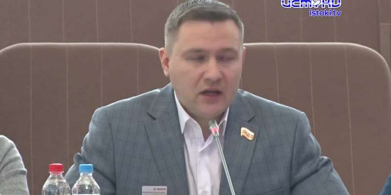 О квартире за сущие копейки по меркам Москвы вновь спросили депутаты Андрея Клычкова. Нашёл ли он что им ответить? Самые любопытные моменты с заседани...
