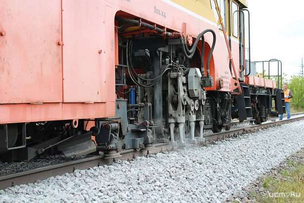 Более 10 км пути отремонтируют железнодорожники в Орловской области во время ремонтно-путевой кампании 2023 года