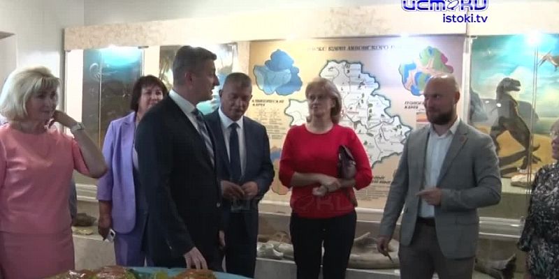 Областные депутаты провели комитет в Ливнах