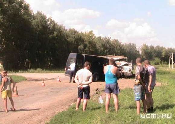 Число погибших в ДТП с орловским микроавтобусом под Липецком выросло до двух