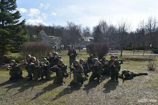 Орловские студенты и школьники получили знания по огневой подготовке