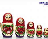 Они старательно выводили разноцветные узоры. Юные орловчане узнали, как появился один из символов нашей страны — матрешка, и сами пробовали ее изобраз...