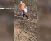 Дорога, которую Юрий Парахин построил в прошлом году, развалилась