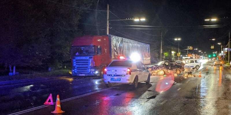 В Орле водитель «Ауди» собрал ДТП с четырьмя авто 