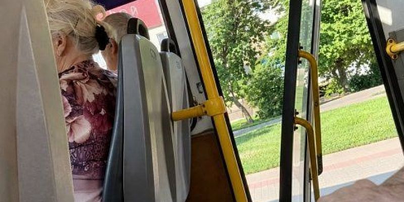 Автобус на маршруте № 35 открыл портал в параллельную реальность — пассажиры в шоке