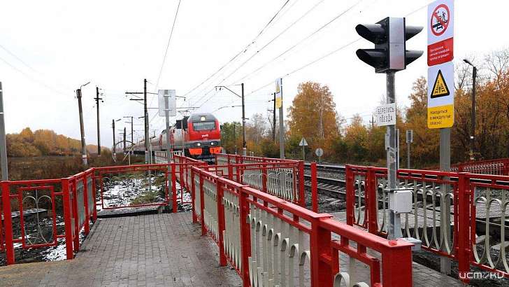 Завершается строительство нового пешеходного перехода через ж/д пути в Орле