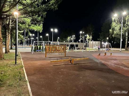 Обновленный парк Победы в Орле остался без света