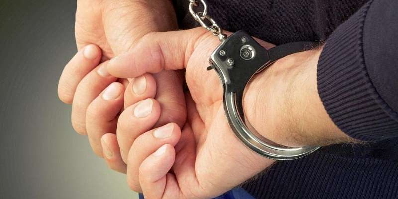 На Орловщине задержали мужчину, чуть не убившего двух женщин